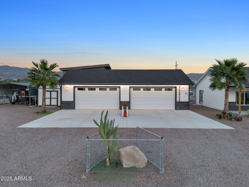 5-web-or-mls-TimberCreekImageryTwilight-