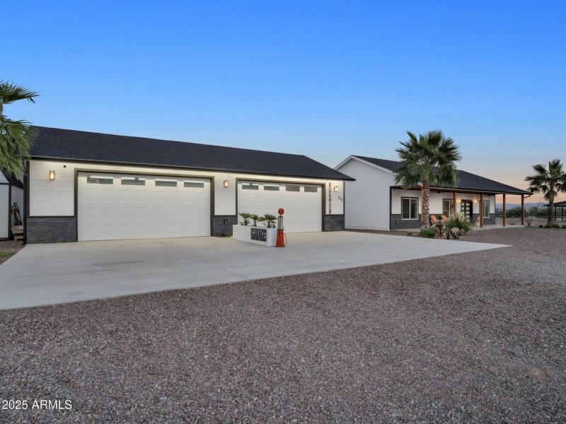 8-web-or-mls-TimberCreekImageryTwilight-