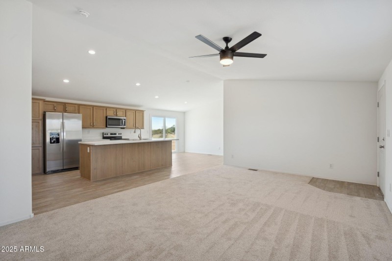 16-web-or-mls-663-n-ralston-rd