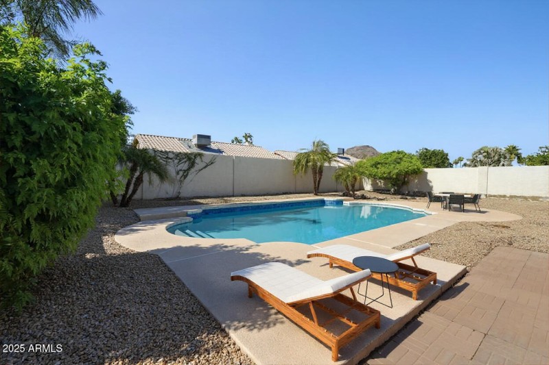 virtual stage pool deck