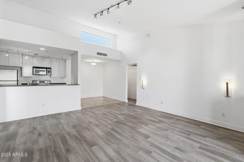 PERFECT BREAKFAST NOOK