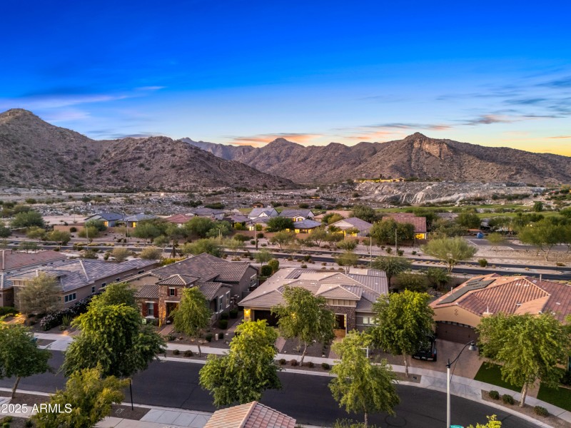 Aerial w/ Clubhouse & Course