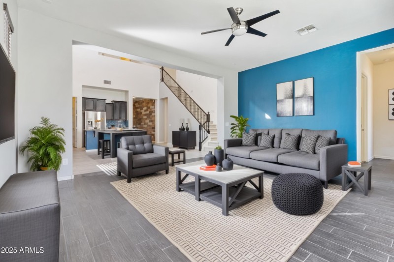 Large Area/ Virtual Staged