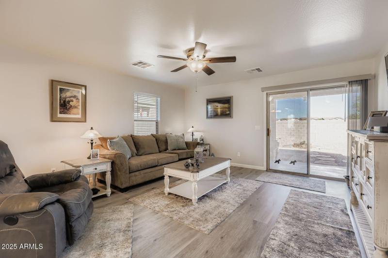 11428 E Primrose Ln - Web Quality - 012