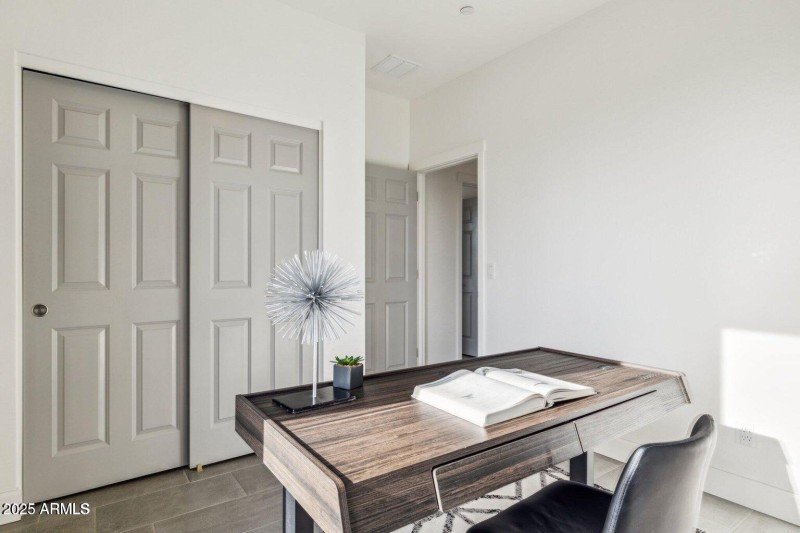 20250916025124858193000000-o