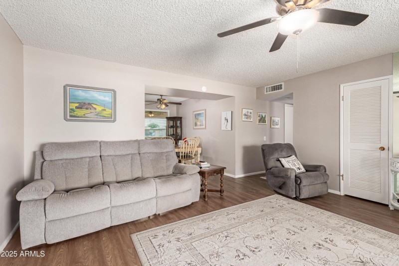 Long_Hills_Living_Area2