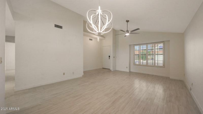 Main living room - New light fixtures