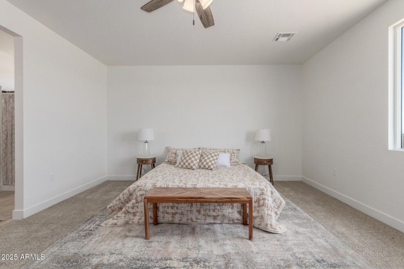 21 Sandstone Mountain