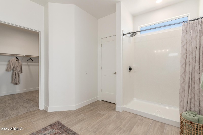 24 Sandstone Mountain