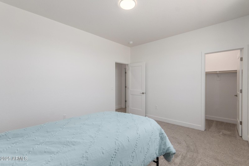 30 Sandstone Mountain