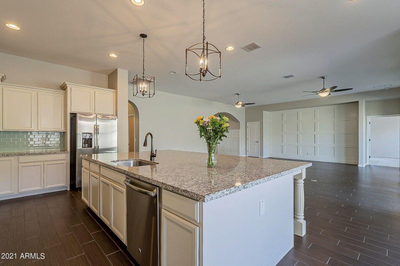 20210317185705025797000000-o