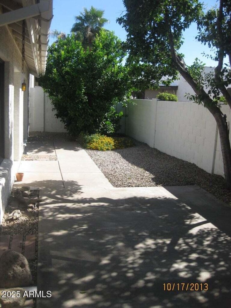 20180927200720962396000000-o