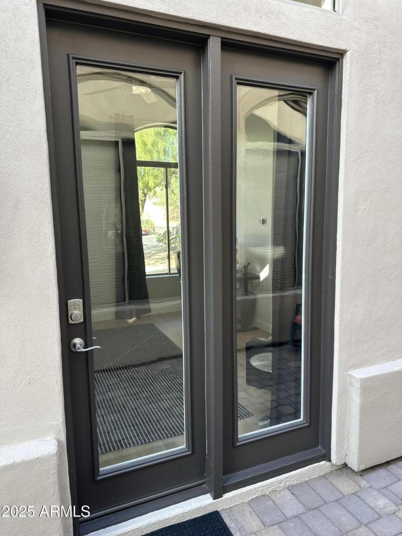 78225765012__11046A77-B31B-4ABA-9A67-620