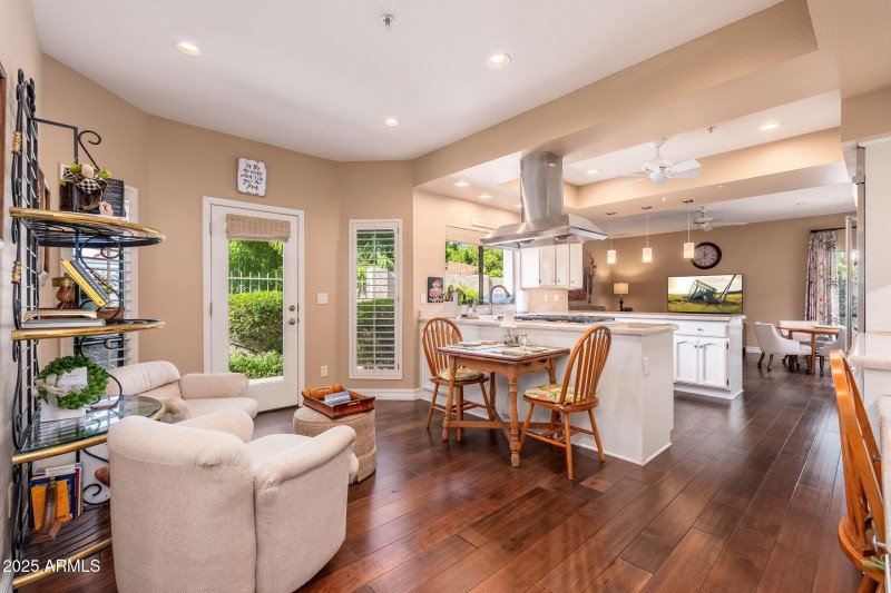 7486 E Mercer Ln - 15