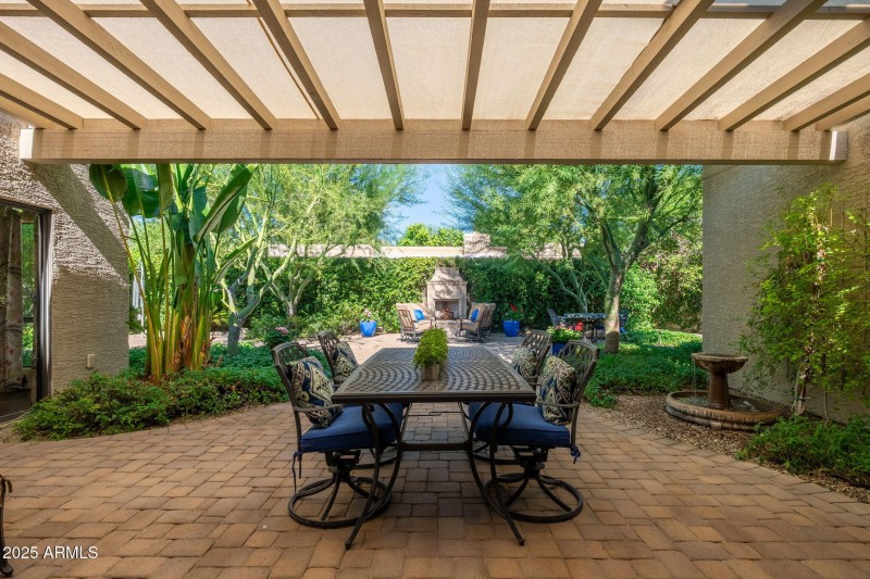 7486 E Mercer Ln - 45