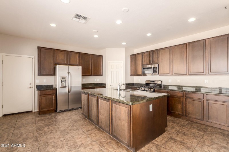 21051 W Wycliff Kitchen III