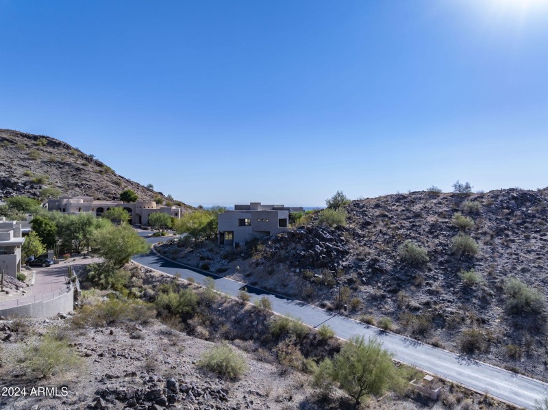 26-web-or-mls-DJI_20241020093219_0301_D