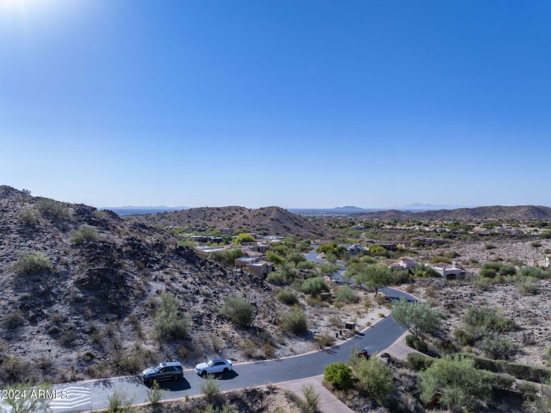 27-web-or-mls-DJI_20241020093224_0302_D