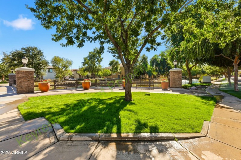 2-web-or-mls-4106 E Rolling Ridge Rd Que