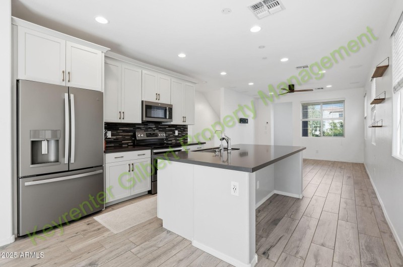 20-web-or-mls-4106 E Rolling Ridge Rd Qu