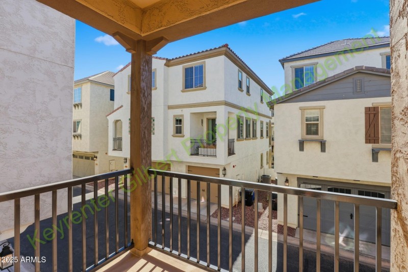 26-web-or-mls-4106 E Rolling Ridge Rd Qu