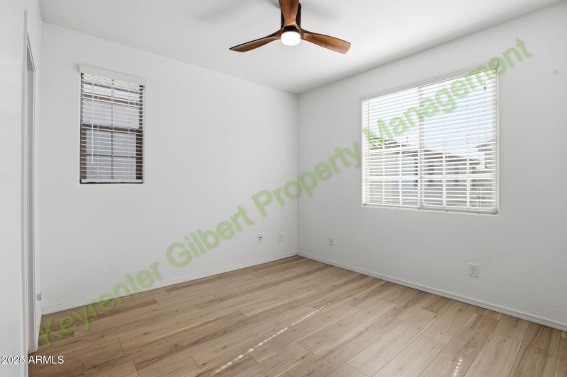 35-web-or-mls-4106 E Rolling Ridge Rd Qu