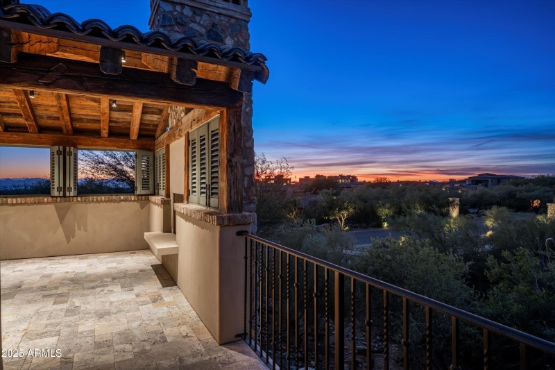 059_Covered Patio Views