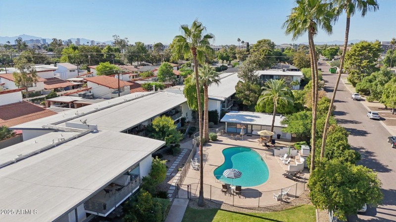 33-web-or-mls-N 20th St 201-S1011-033