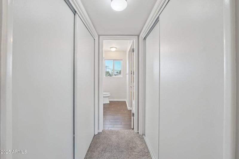 19-web-or-mls-N 20th St 201-S1011-019