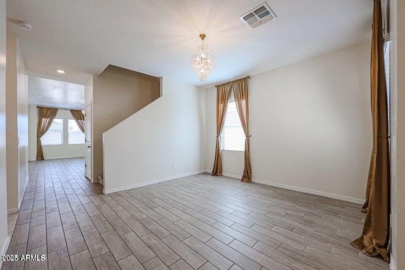 20250426200231606075000000-o