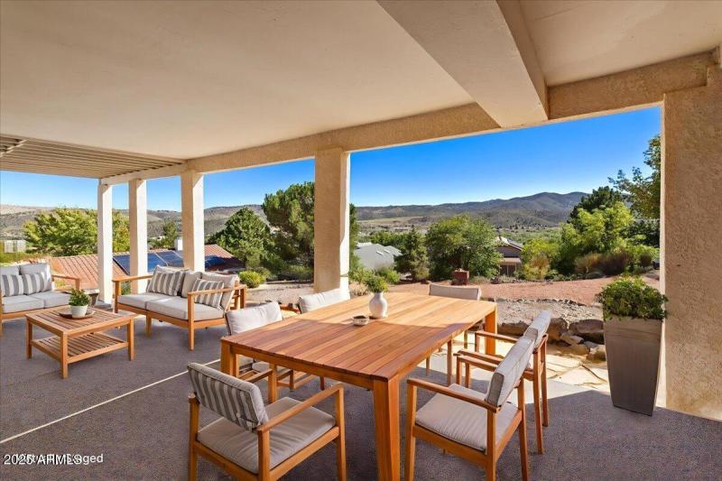 28-Virtually Staged Photo