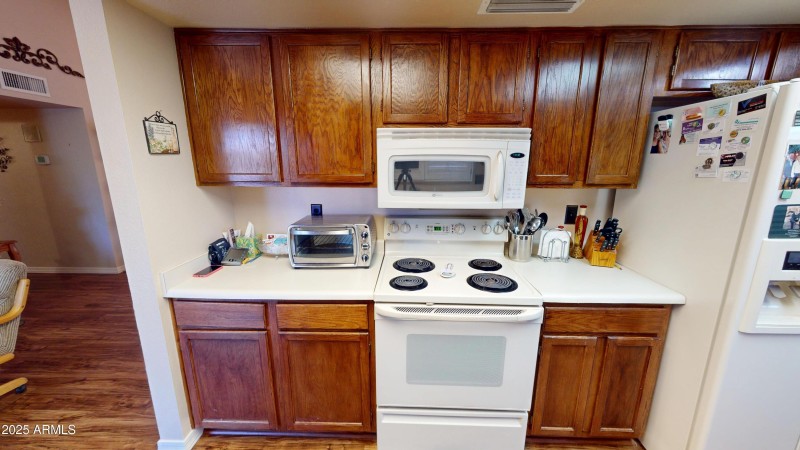 17406-N-12th-Ave-11112025_155111