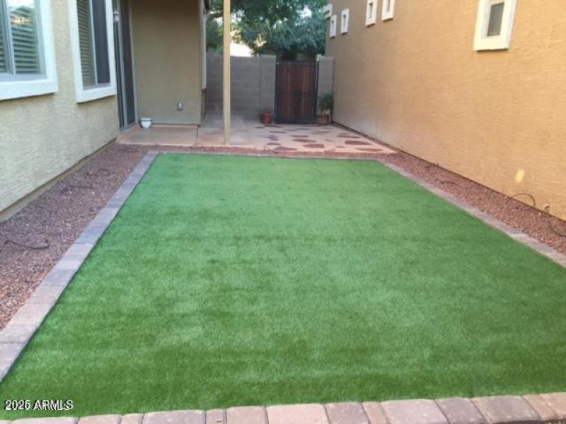 20161002031240729269000000-o