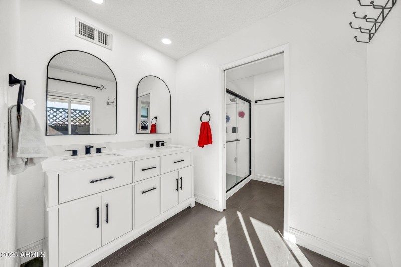 14403 N 181st Ave-17