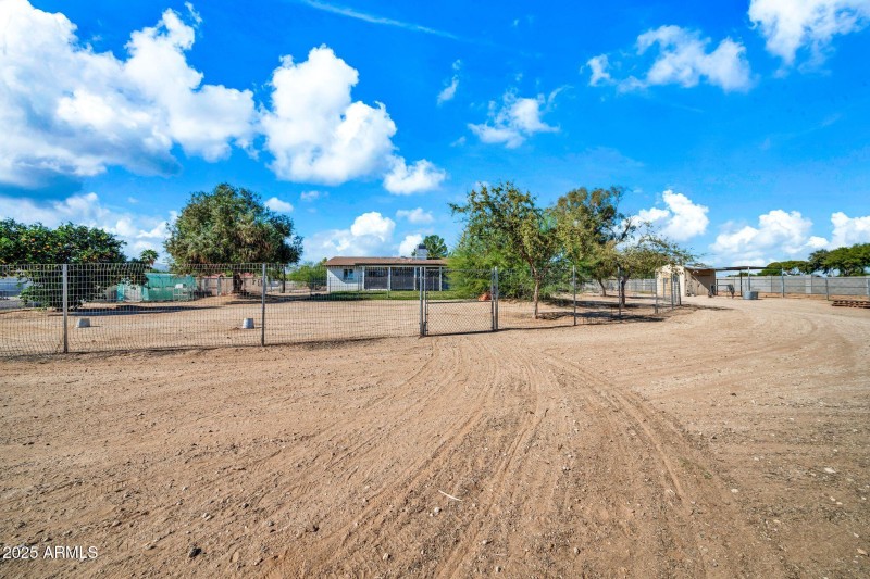 14403 N 181st Ave-34