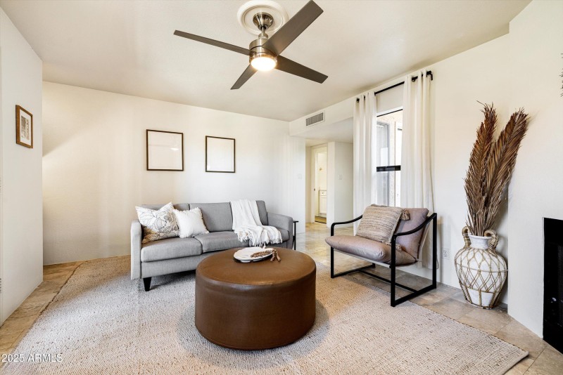 12-8787 E Mountain View Rd, #2040_12