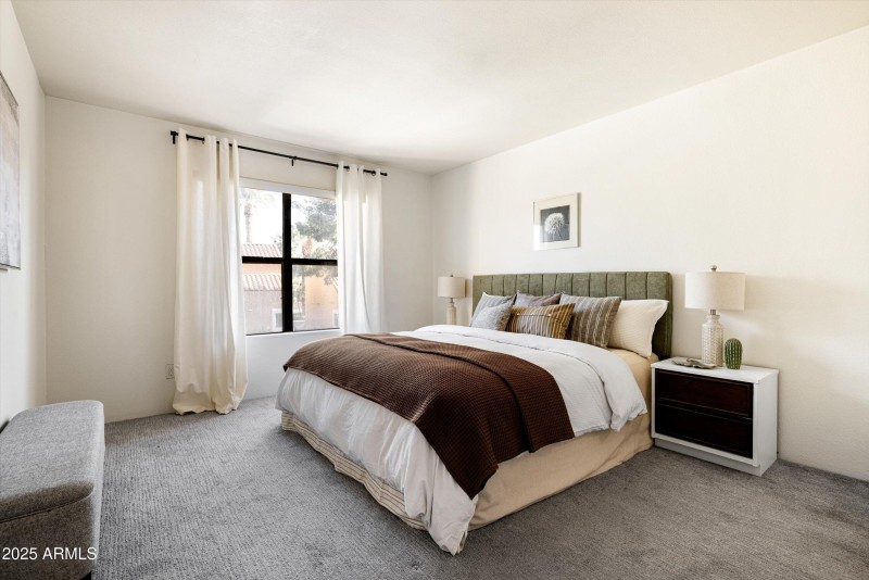 21-8787 E Mountain View Rd, #2040_21