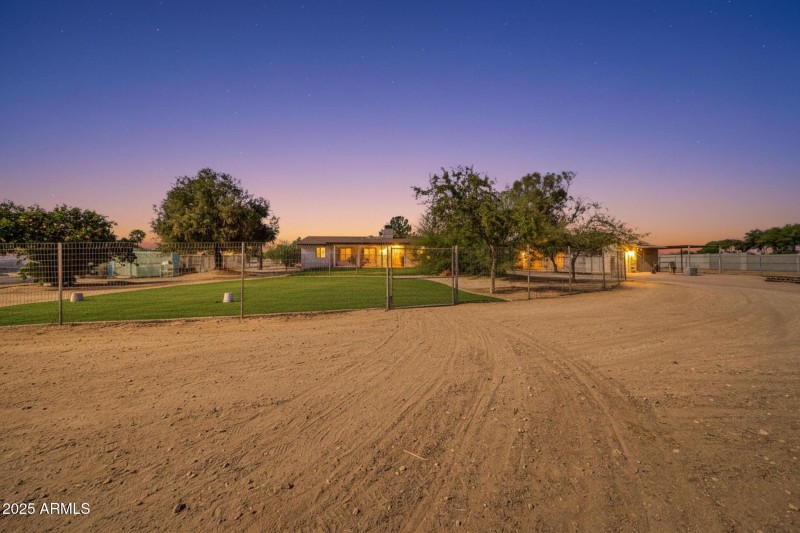 14403 N 181st Ave VT 5