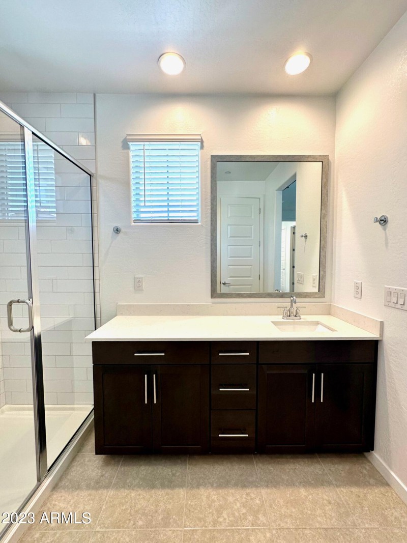 16-Master bathroom