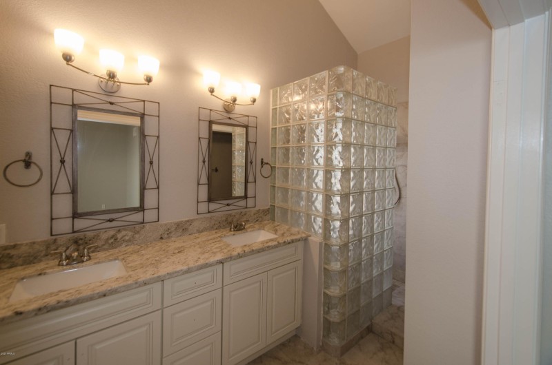 6528 E Paradise Lane (9 of 20)