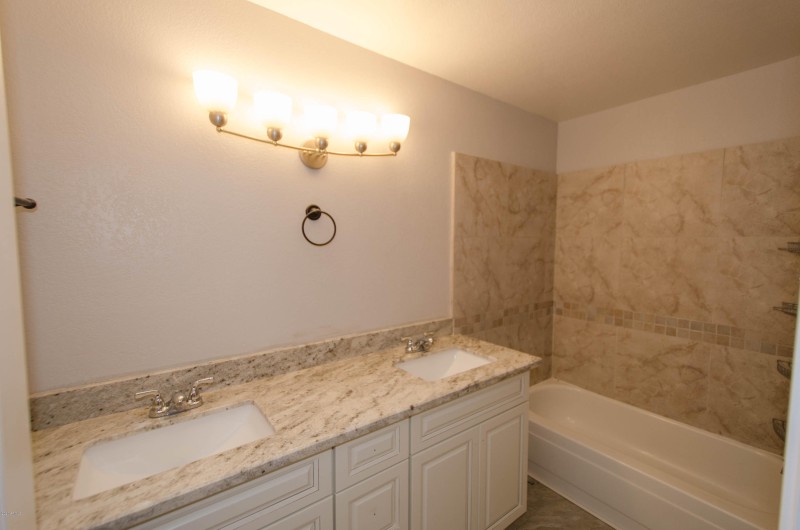 6528 E Paradise Lane (17 of 20)