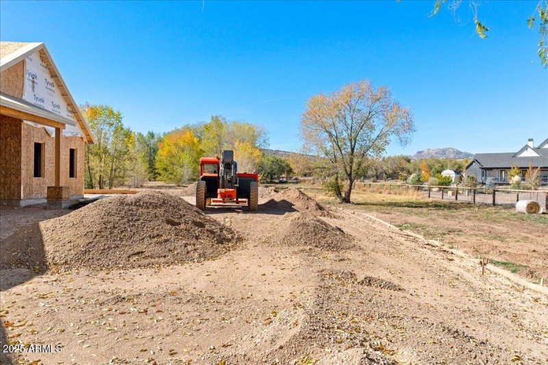16-Backayrd View of Granite Mountain