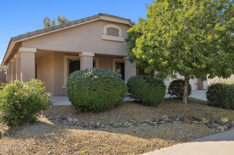 2-web-or-mls-42451-w-chisholm-dr