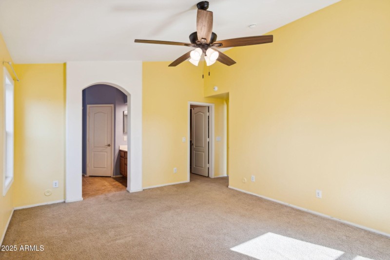 16-web-or-mls-42451-w-chisholm-dr