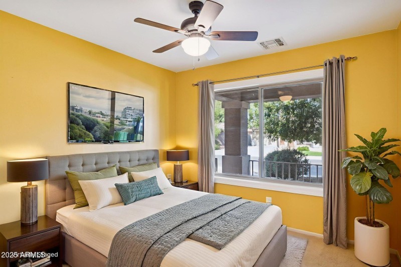 18-web-or-mls-42451-w-chisholm-dr