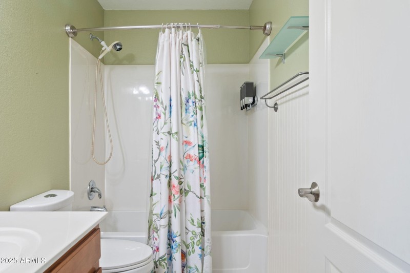 26-web-or-mls-42451-w-chisholm-dr