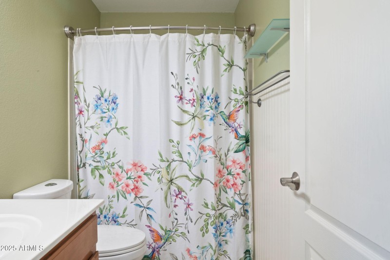 27-web-or-mls-42451-w-chisholm-dr