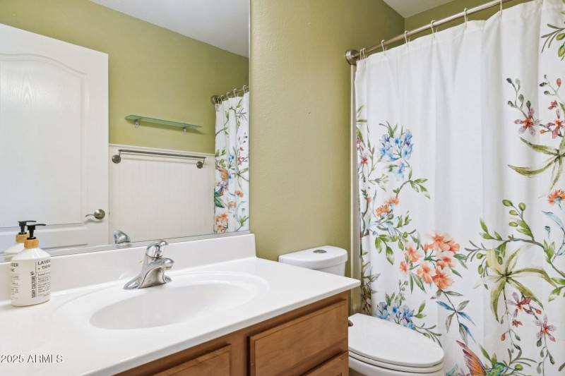 28-web-or-mls-42451-w-chisholm-dr