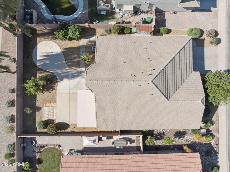 39-web-or-mls-42451-w-chisholm-dr