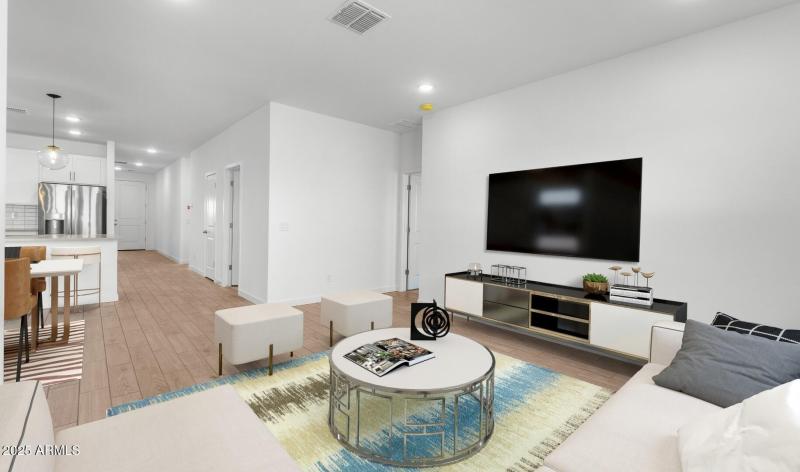 LS Lot #125 Great Room (4) (Large)